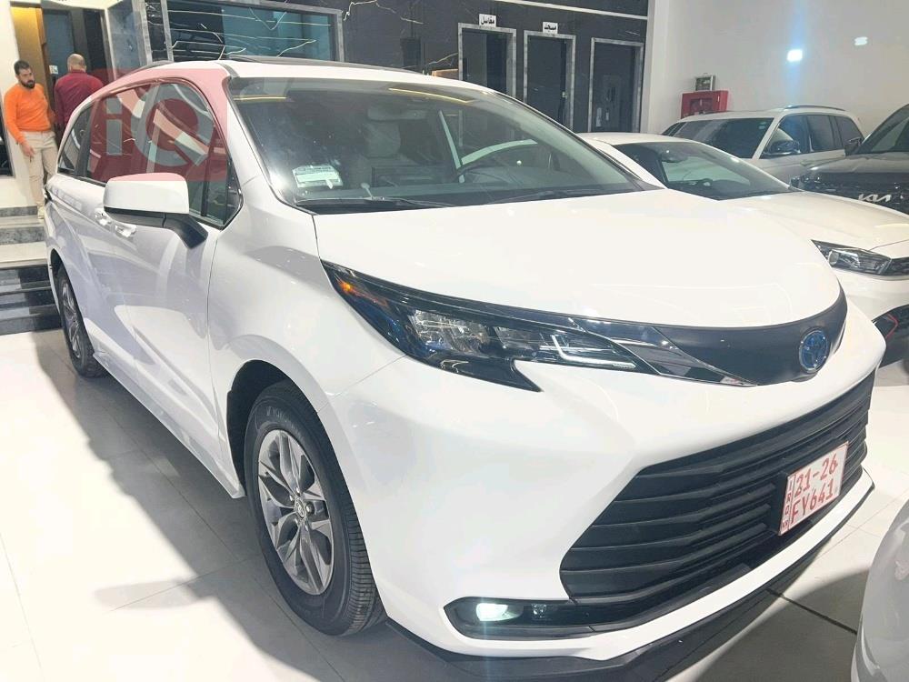 تويوتا سيينا